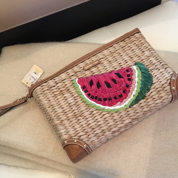 2X🎉HP🎉Michael Kors XL Wristlet - Picture 2 of 8